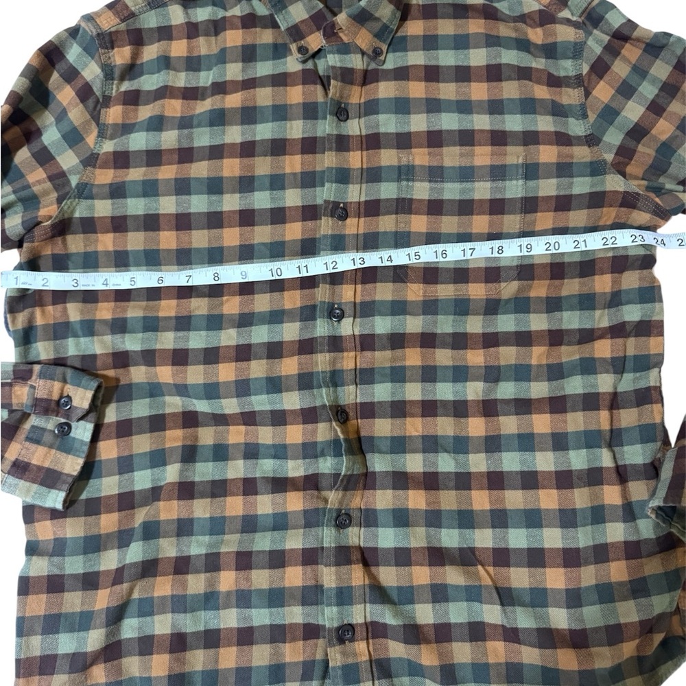 L.L. Bean Men's Green and Brown Plaid Shirt - Picture 4 of 8